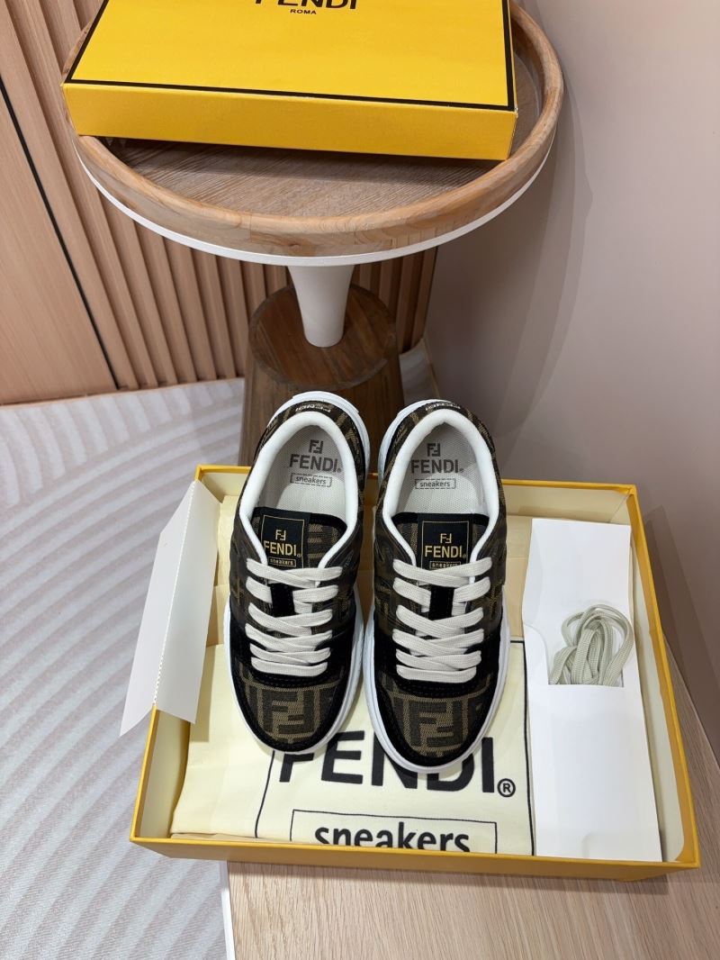 Fendi Low Shoes